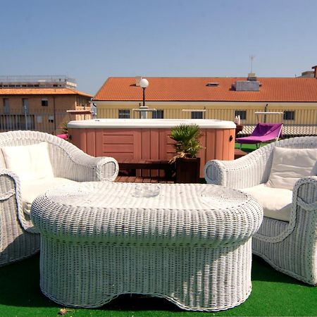 Residence Divina Rimini Zewnętrze zdjęcie