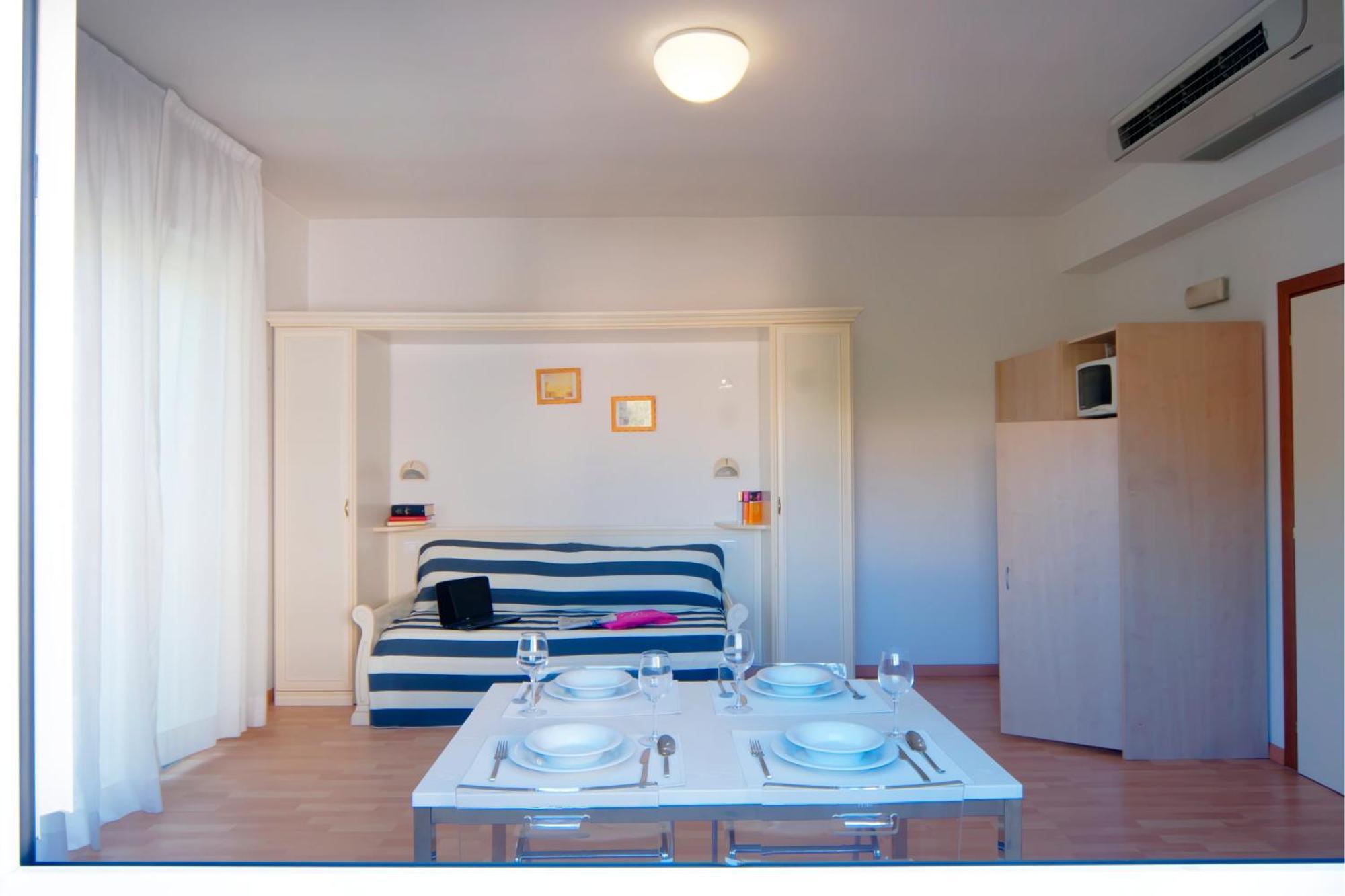 Residence Divina Rimini Zewnętrze zdjęcie