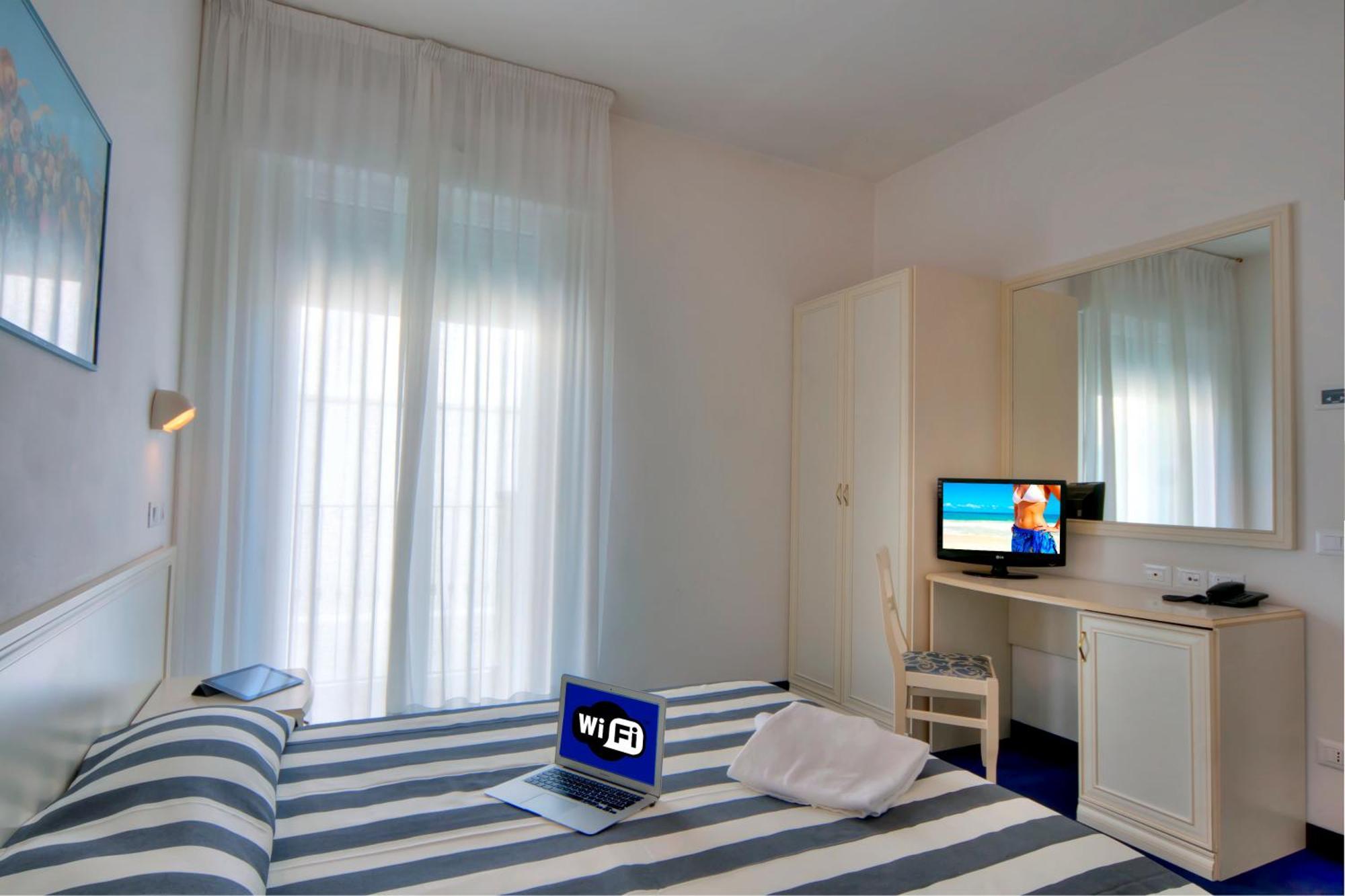 Residence Divina Rimini Zewnętrze zdjęcie