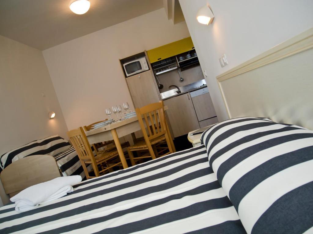 Residence Divina Rimini Pokój zdjęcie