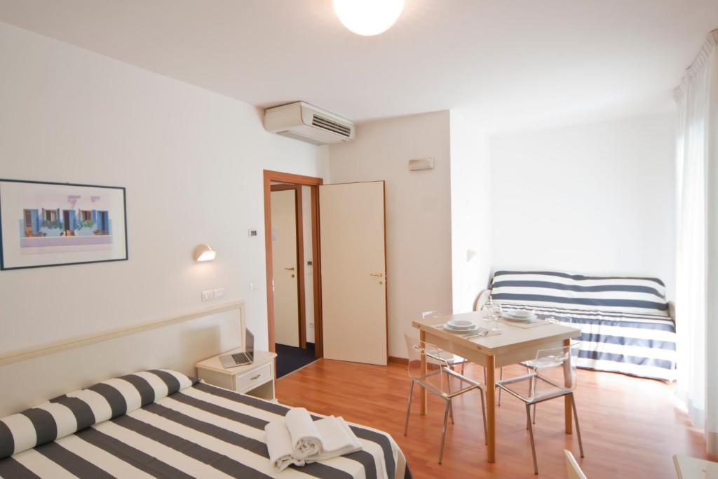 Residence Divina Rimini Pokój zdjęcie
